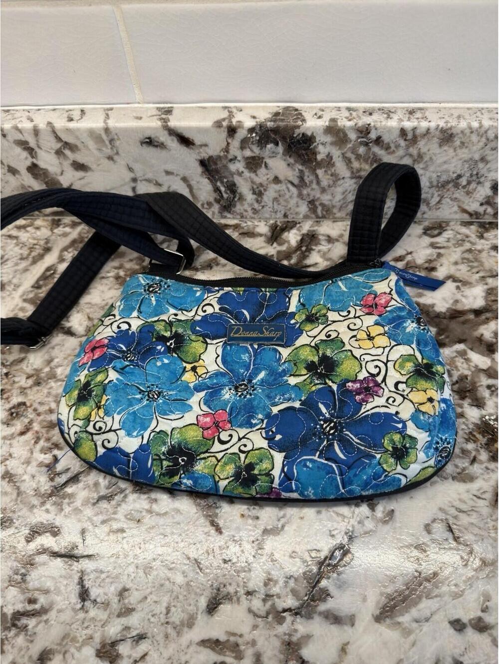 Donna Sharp Quilted Purse Handbag Turquoise Floral Shoulder or Crossbody Bag